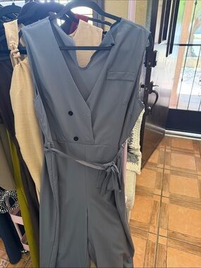 SHEIN Sleeveless Double-Breasted V-Neck Jumpsuit in Slate Blue